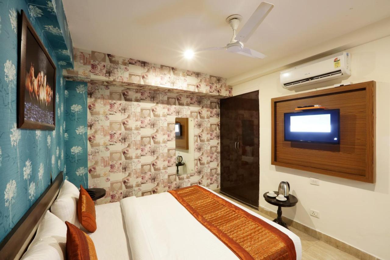 Hotel Airport Star 뉴델리 외부 사진