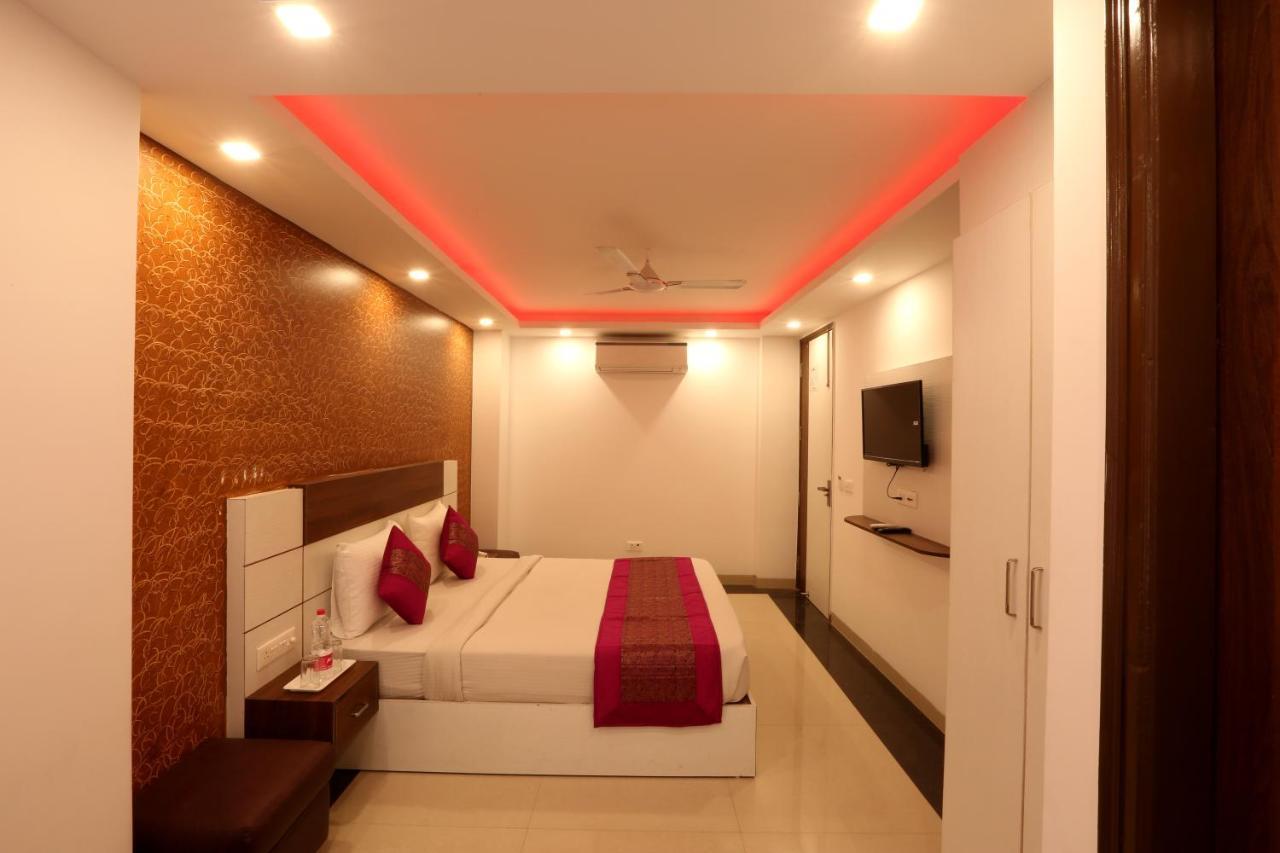 Hotel Airport Star 뉴델리 외부 사진