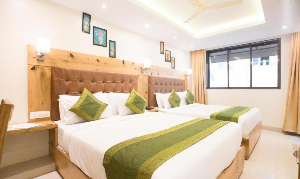 Hotel Airport Star 뉴델리 외부 사진